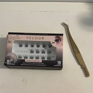 Velour Self-Stick Lash Clusters - Black (18 Clusters)